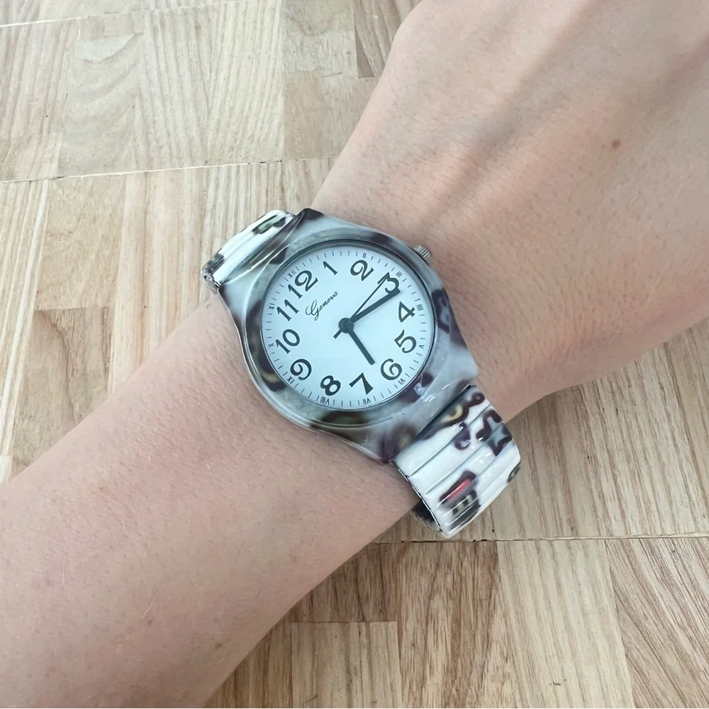 Geneva ladies doodles expansion bracelet watch NEW BATTERY